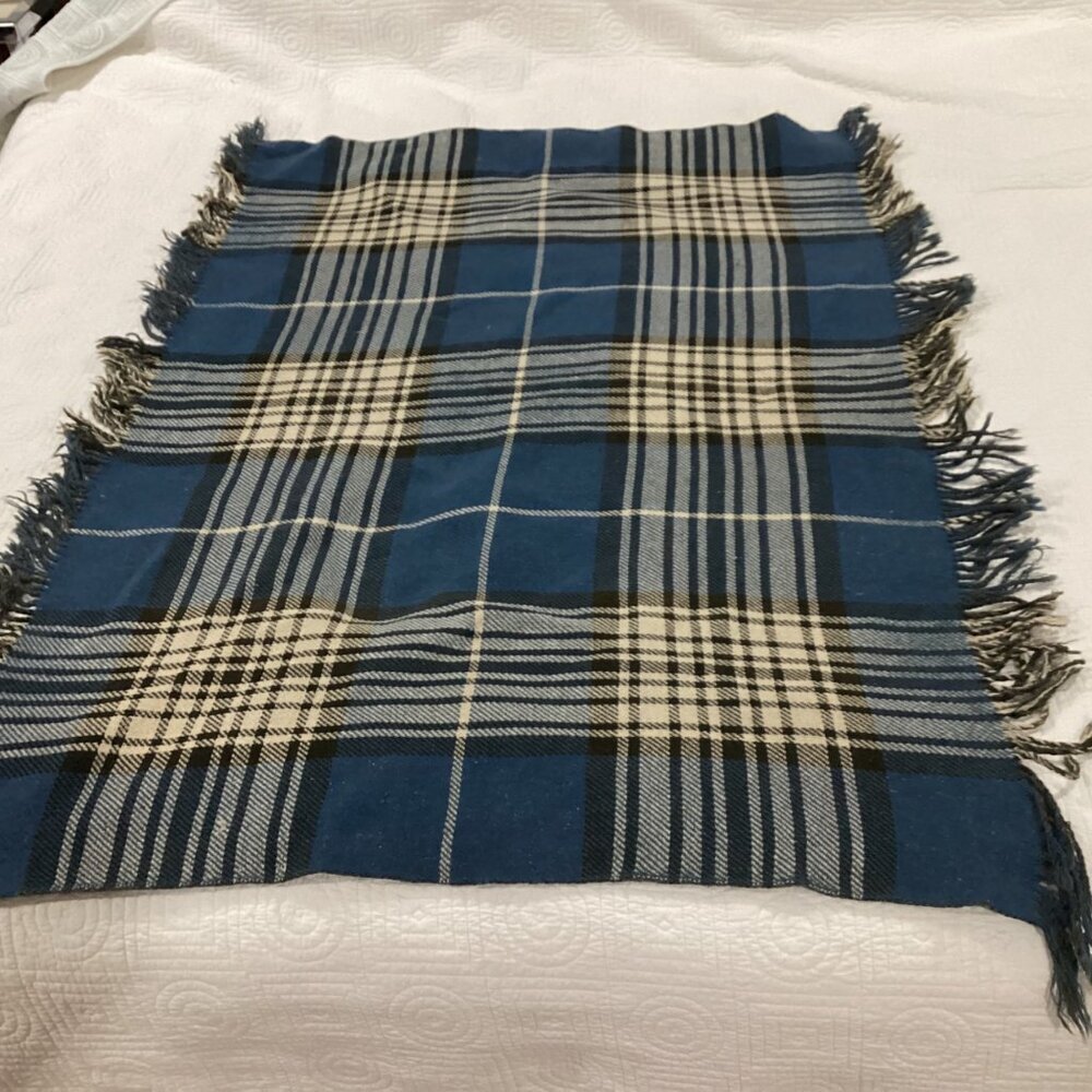 Vintage  British All Pure Wool Made In England  throw Blanket 43x53”